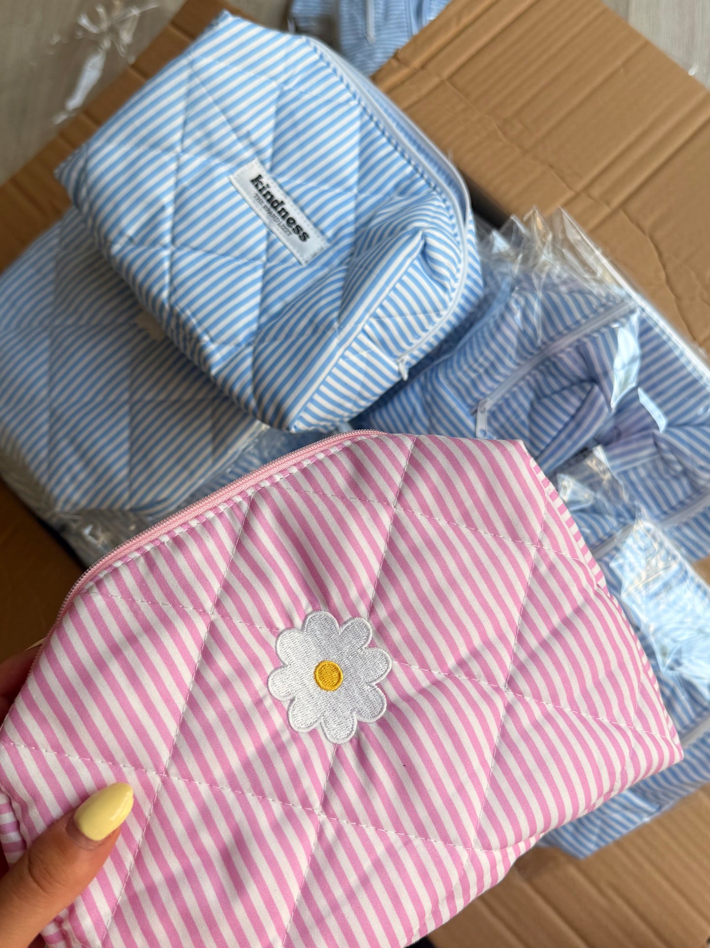 Kindness bloem Make-up tas roze