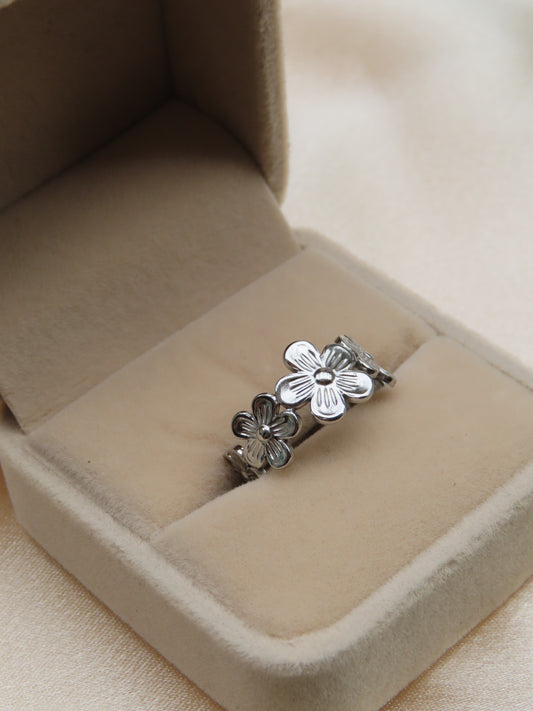 Bloemen Ring